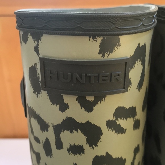 NWOB! HUNTER Size 10 leopard print tall rain boots - Picture 3 of 10